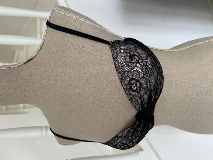 Soutient Gorge La Senza rose et dentelle noire - photo numéro 3