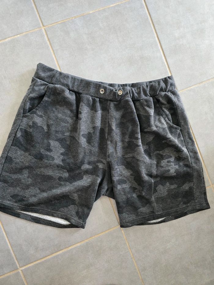 Short gris