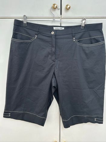 Short noir pantacourt - Christine Laure taille 48