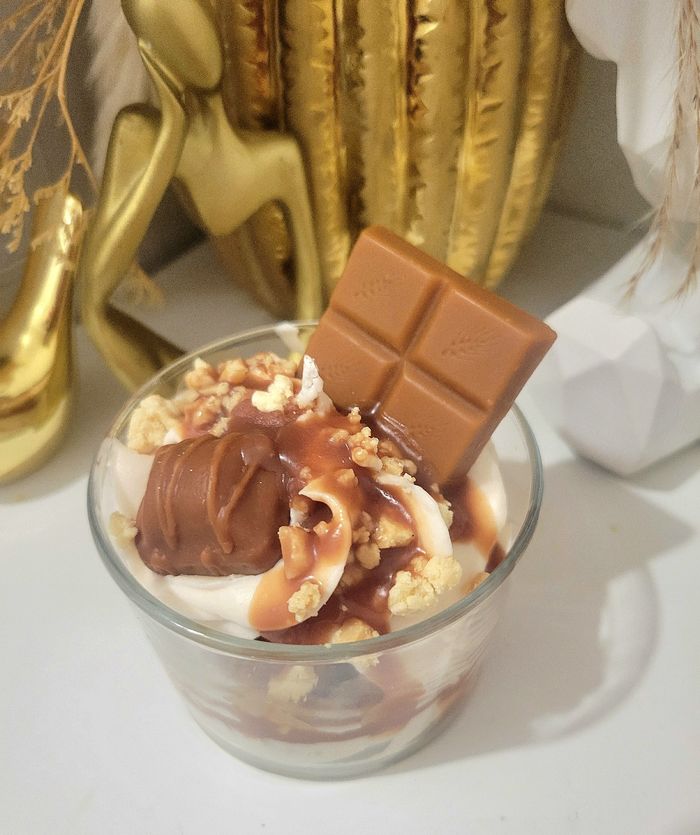 Bougie gourmande ( Kinder Country) parfumé kinder bueno - photo numéro 4