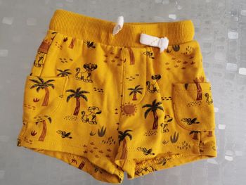 Short jaune Le Roi Lion