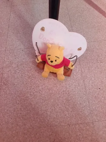 Peluche Winnie l'Ourson ventouse