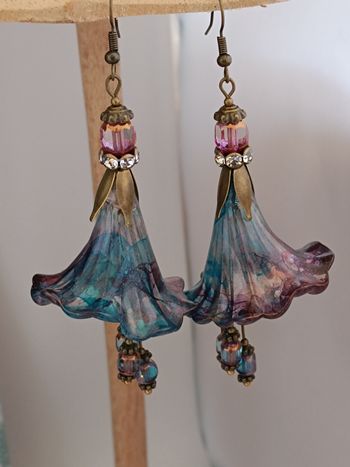 Boucles d’oreilles Fleurs féeriques Bleu Nuit, Rose Pivoine & Bronze Antique