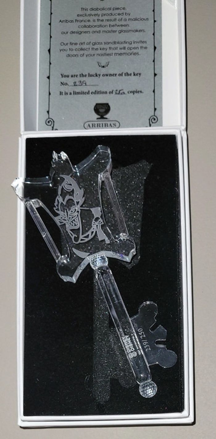 Cle key llave arribas Hades Disney