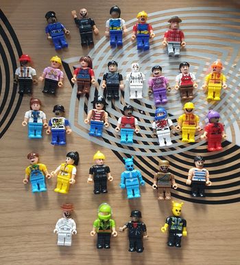Lot personnages imitation lego