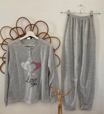 Pyjama gris clair motifs cœurs blancs Yaroli taille 36 / S