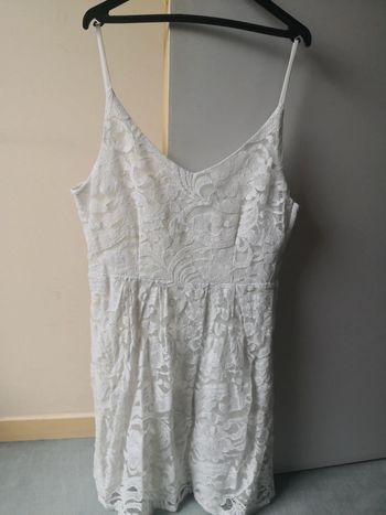 Robe dentelle blanche