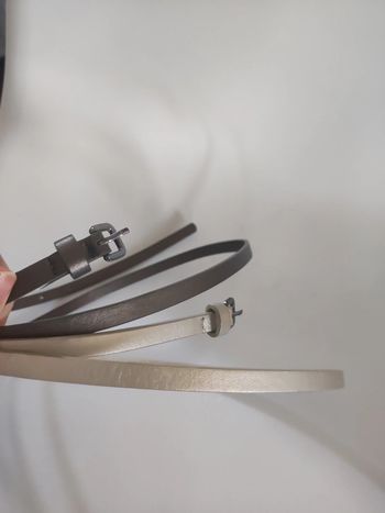 Lot 2 ceintures fines  doré et bronze 110 cm