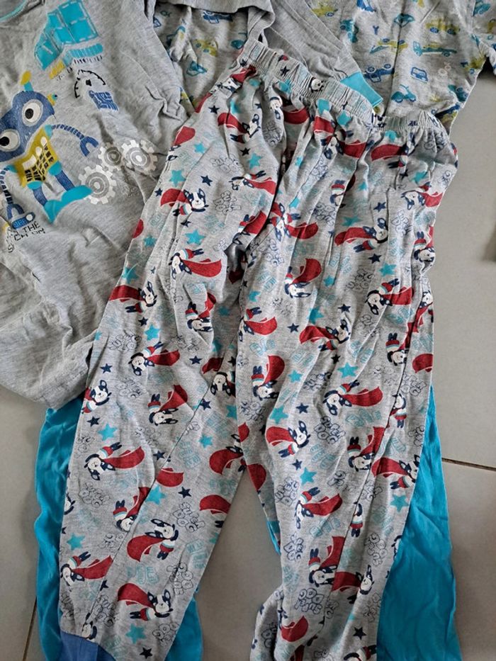 Pyjama 8 ans - photo numéro 3