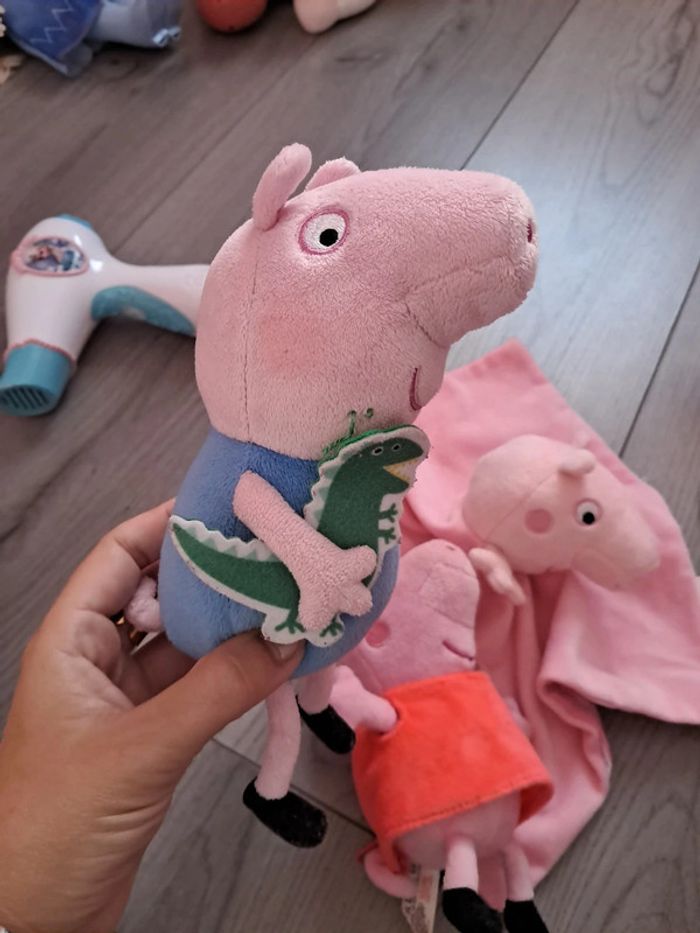 Peluches peppa pigg - photo numéro 2