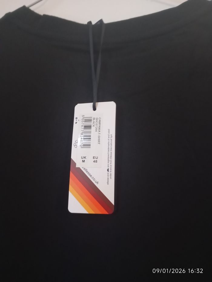 T-shirt ellesse neuf - photo numéro 9