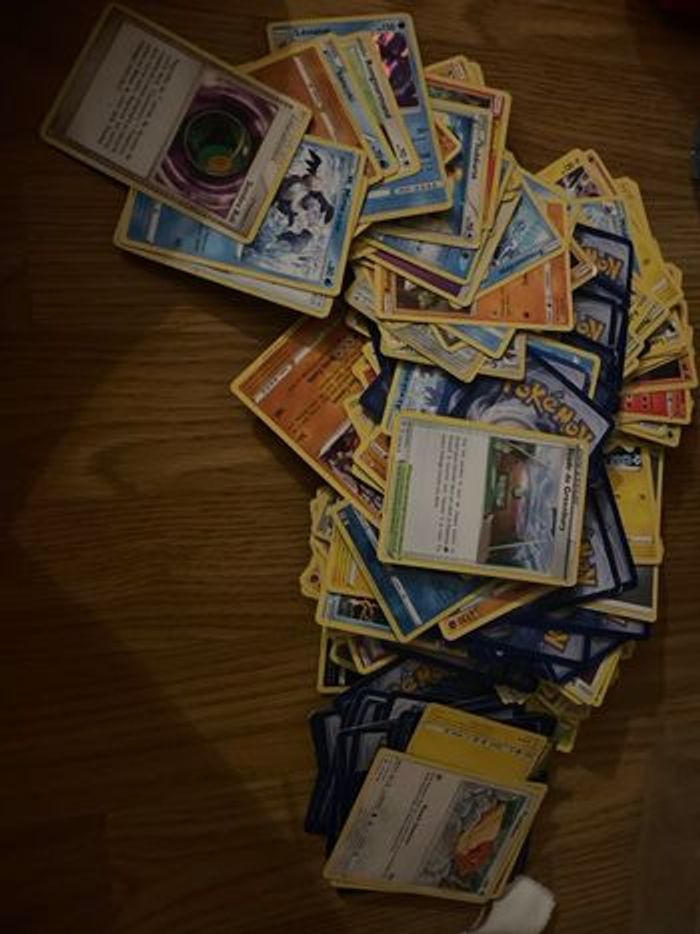 Lot de 257 cartes différentes.