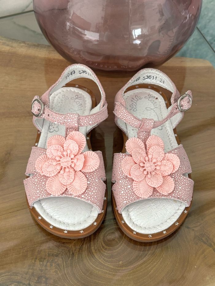 Sandales rose fleurs Little mary