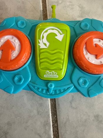 Voiture télécommandée