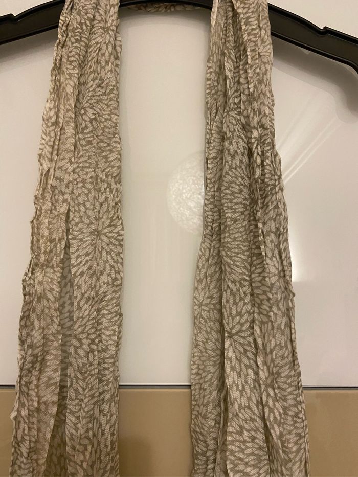 Foulard beige - photo numéro 2