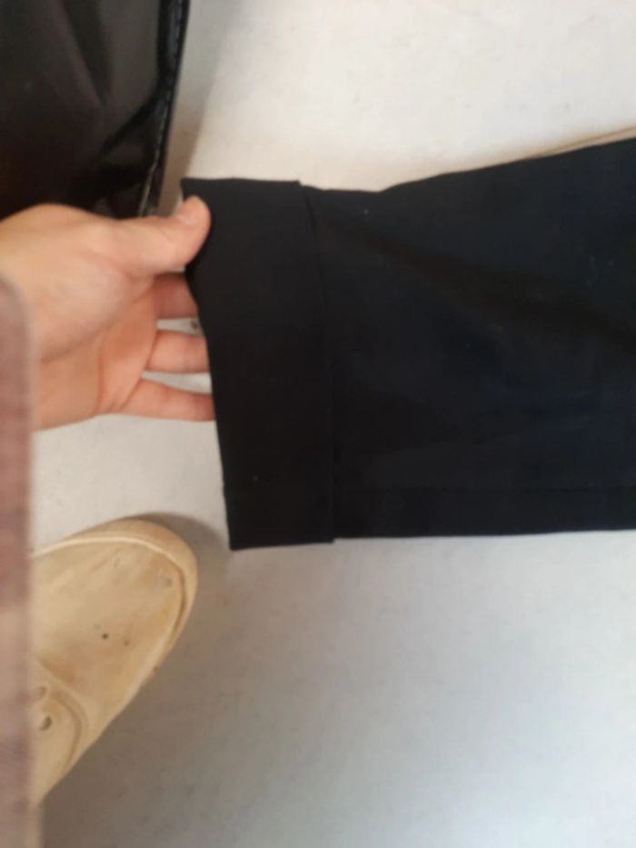 Pantalon noir très peu porte style costume - photo numéro 2