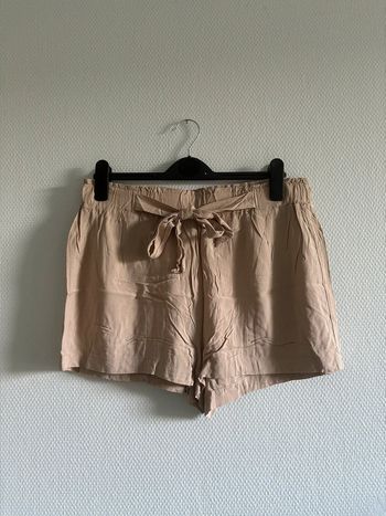 Short fluide beige