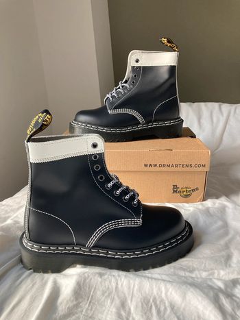 Bottines Femme Dr. Martens 1461 Bex Mono Noir et Blanc – Semelle Épaisse – Taille 38