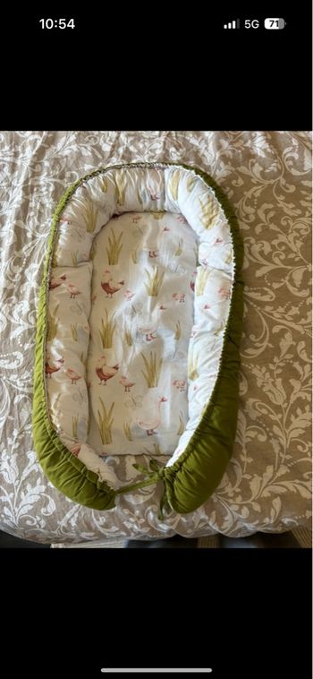 Réducteur de lit bébé 