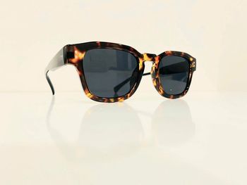 Lunette de soleil mixte marron léopard UV protection catégorie 3