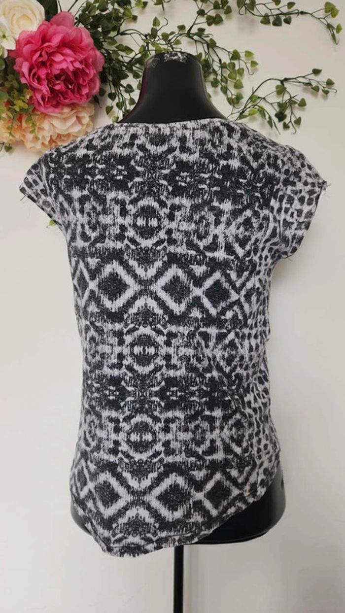 T-shirt imprimé graphique femme 🎀 Taille S 🎀 - photo numéro 2
