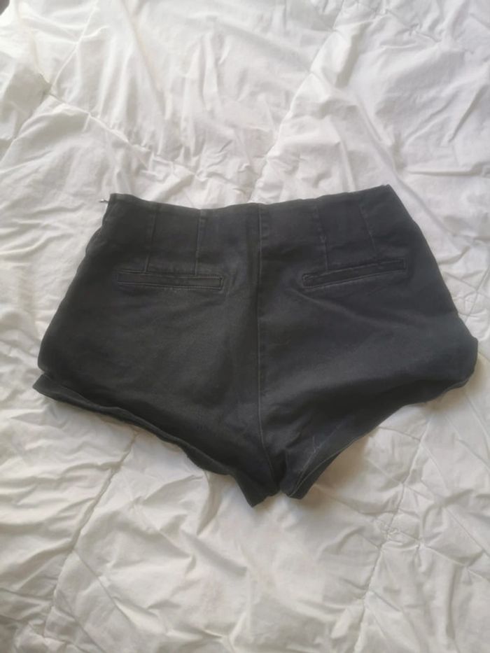 Lot de 2 shorts taille 36-38 - photo numéro 6