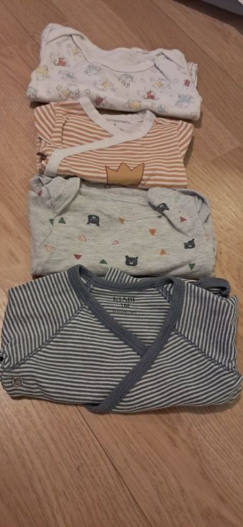 Lot de bodies manche longue 1 mois