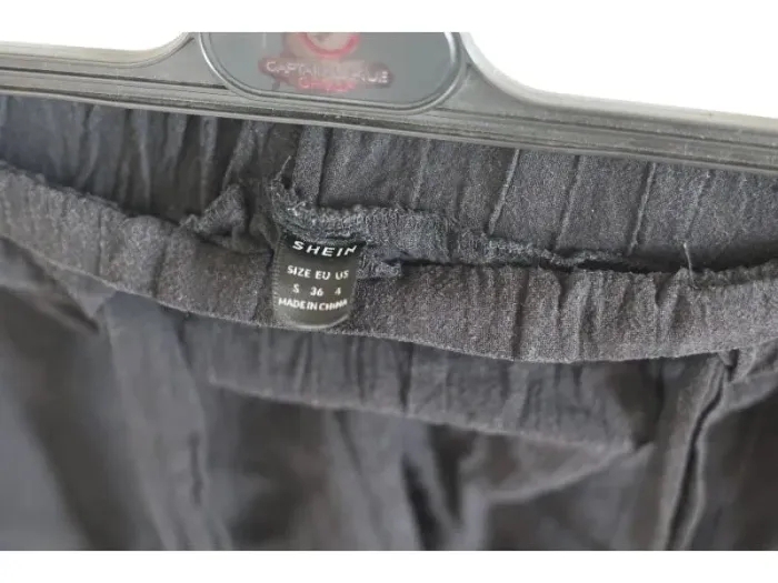C60 short noir Shein S - photo numéro 3