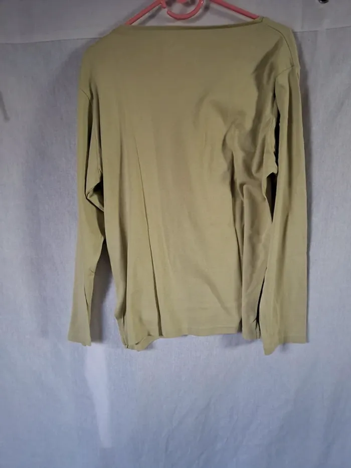 Tee shirt manches longues vert anis - photo numéro 2