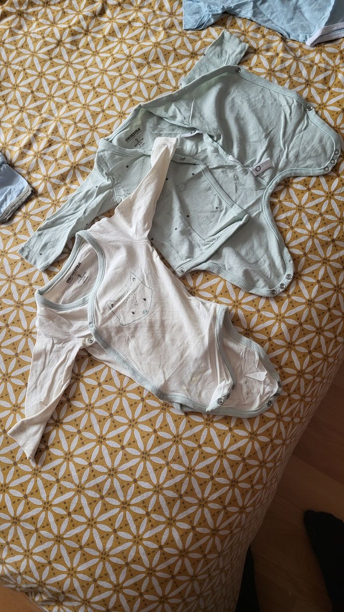 Bodie manche longue 3 mois