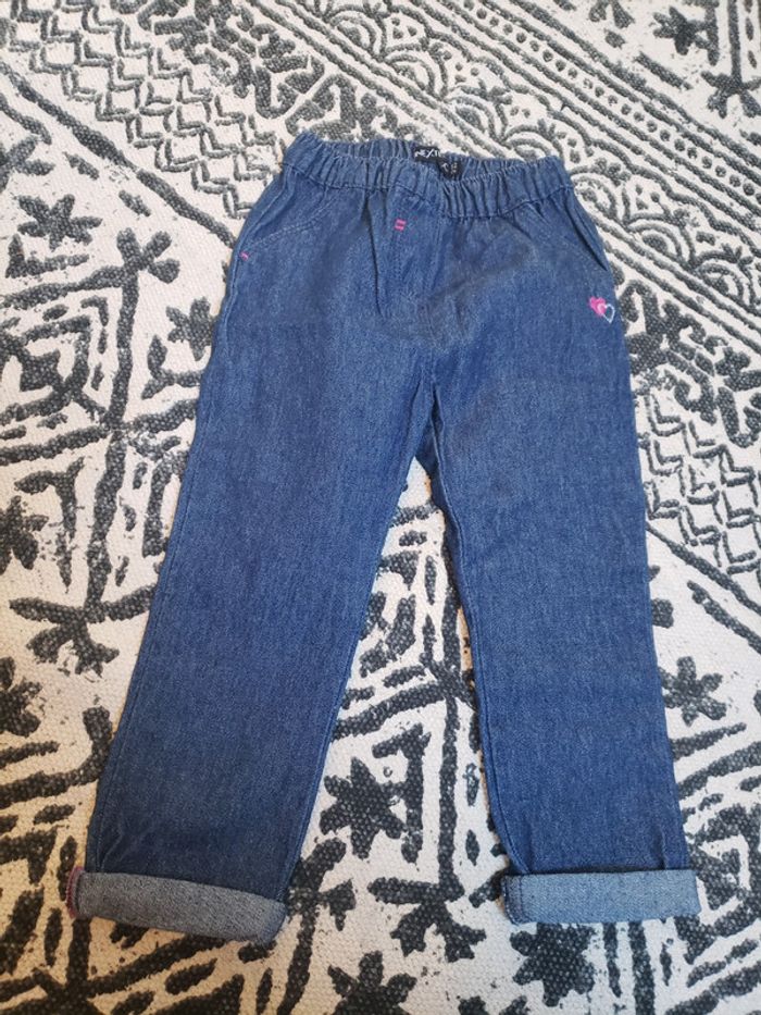 Jeans NEUF 2 ans