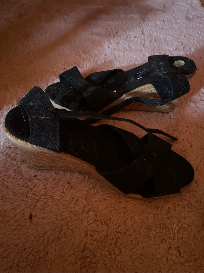 Nues pieds talon compensées - photo numéro 4