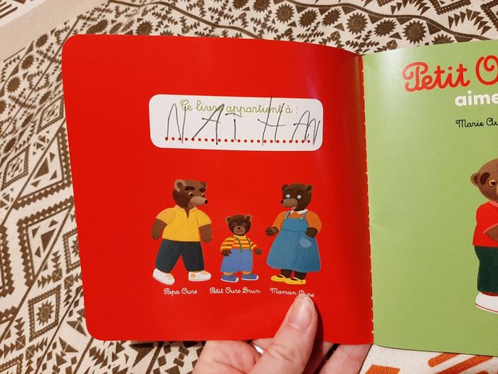 Livre petit ours brun - photo numéro 3