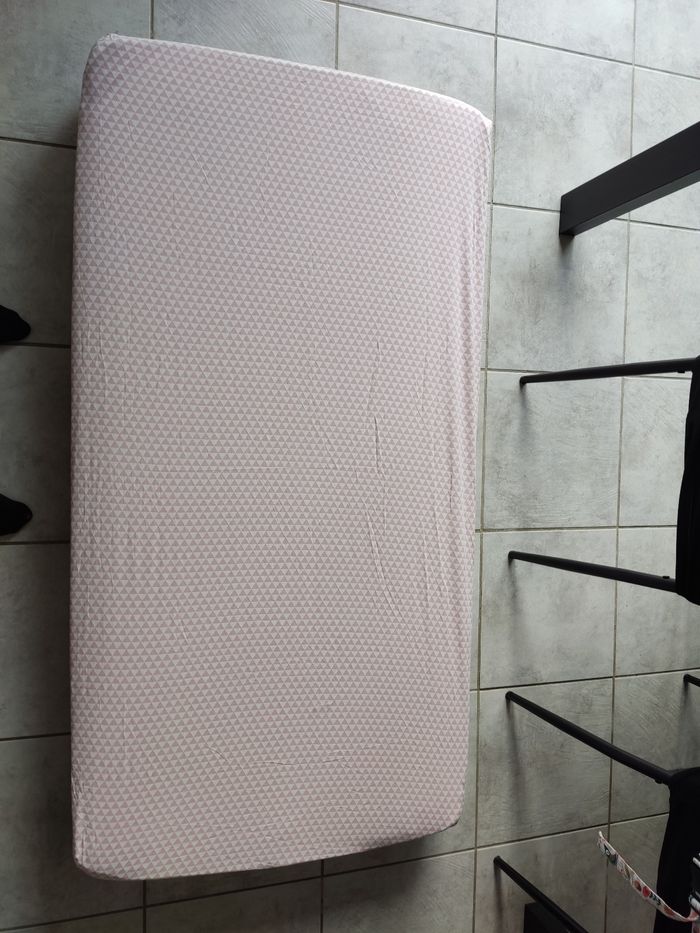 Drap housse triangle 70x140cm