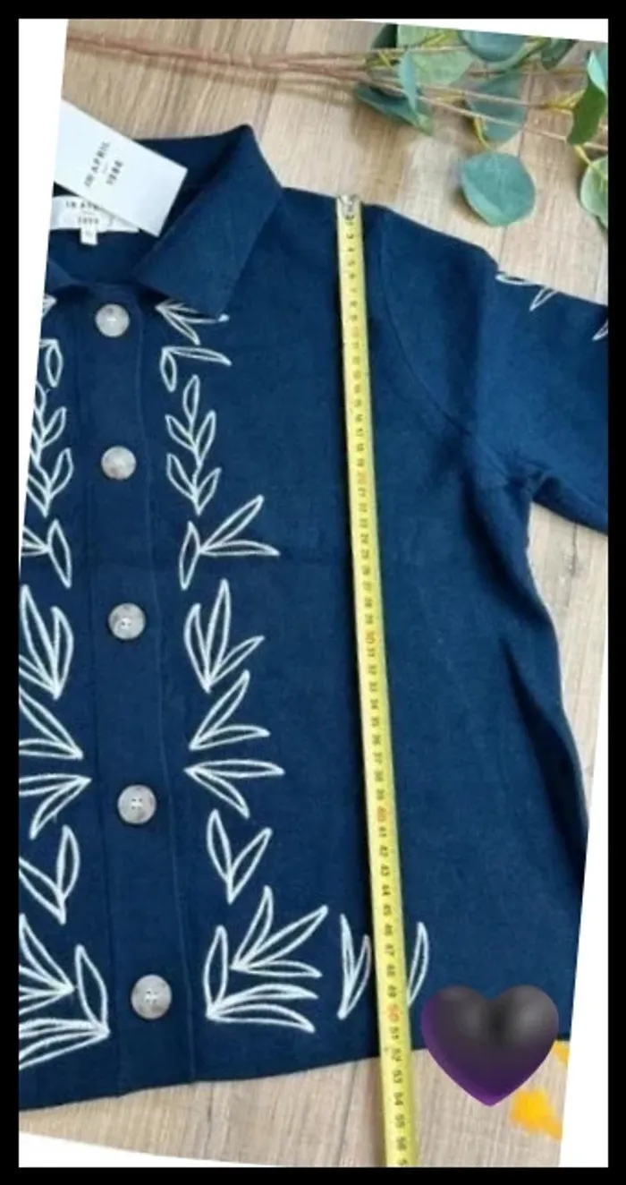 AccueilFemmesVêtementsSweats et sweats à capucheCardigansIn April 1986 Cardigans Dressing du me - photo numéro 4