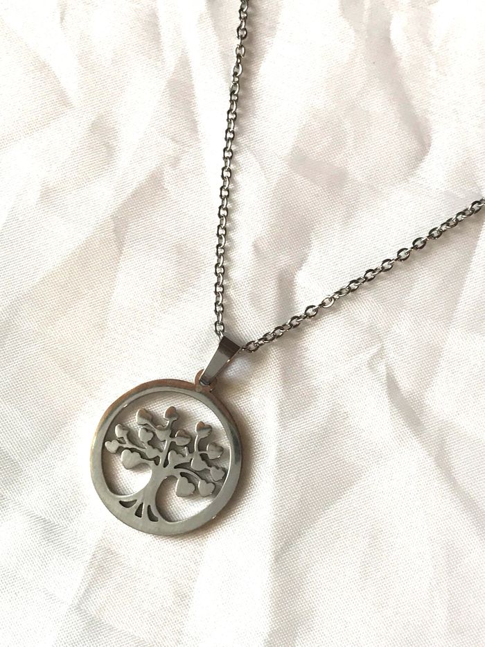 Collier Pendentif Arbre Vie Cœurs Branches Petit Cercle Bijou Argenté Fantaisie Hommes Femmes - photo numéro 3