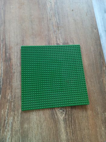 Plaque verte Lego