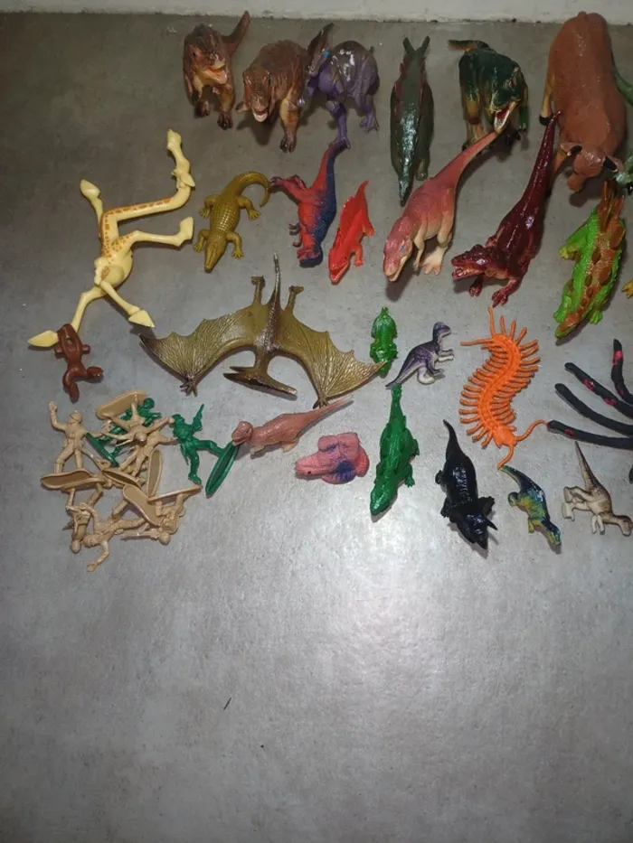 Figurines enfant jeux et accessoires - photo numéro 3
