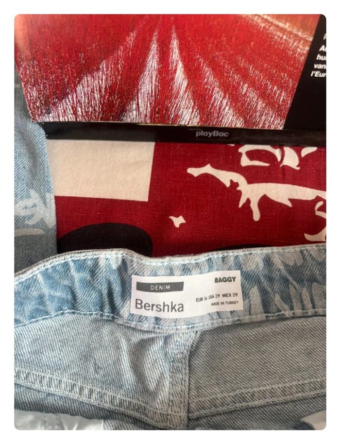 Pantalon Bershka bleu clair motif ville taille S - photo numéro 7