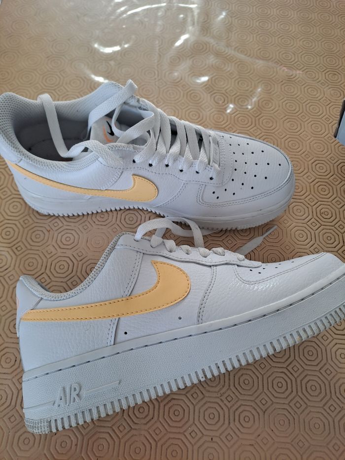 Baskets NIKE - photo numéro 3