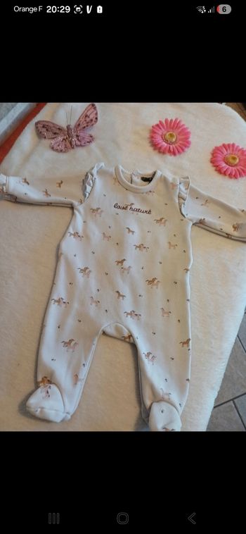 Pyjama bébé taille 3 mois