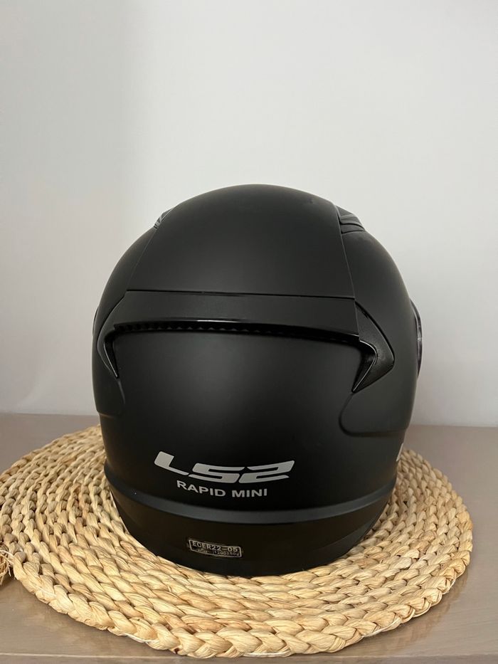 Casque enfant taille S comme neuf - photo numéro 5