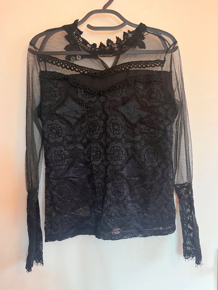 Blouse chic sexy dentelle tulle taille unique