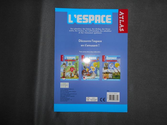 Livre: L'espace, activités éducatives (Atlas) - photo numéro 2