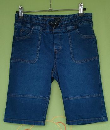Bermudas en jean taille 11/12 ans