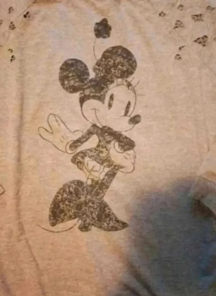 Sweat  minnie  disney  taille L - photo numéro 3