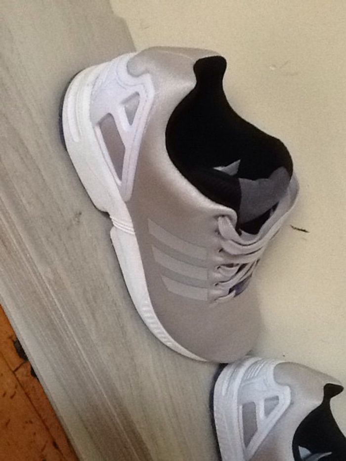 Baskets adidas - photo numéro 3