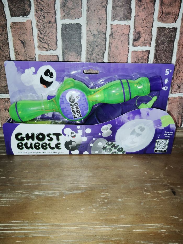 Pistolet à bulles fantôme