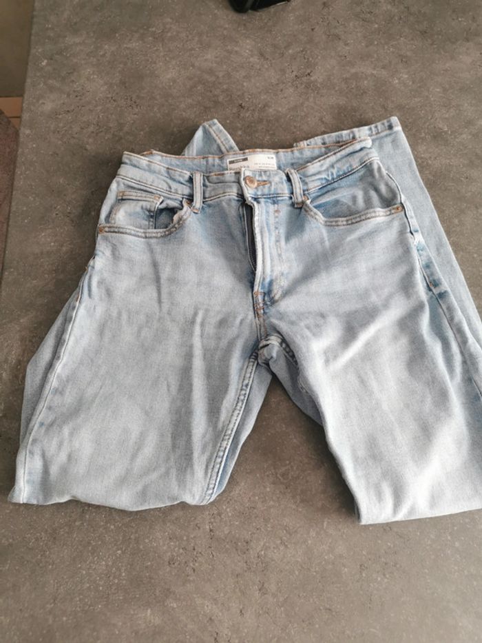 Jean homme ou garçon taille 34.