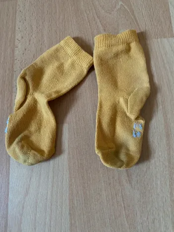 Chaussettes moutarde 18-20